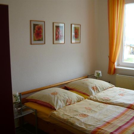 Uns Luett Wohnung Nossentiner Huette Exterior photo